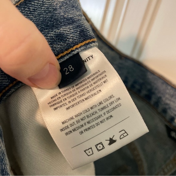 Citizens of Humanity Annabelle Vintage Relaxed Denim Shorts - Picture 8 of 8